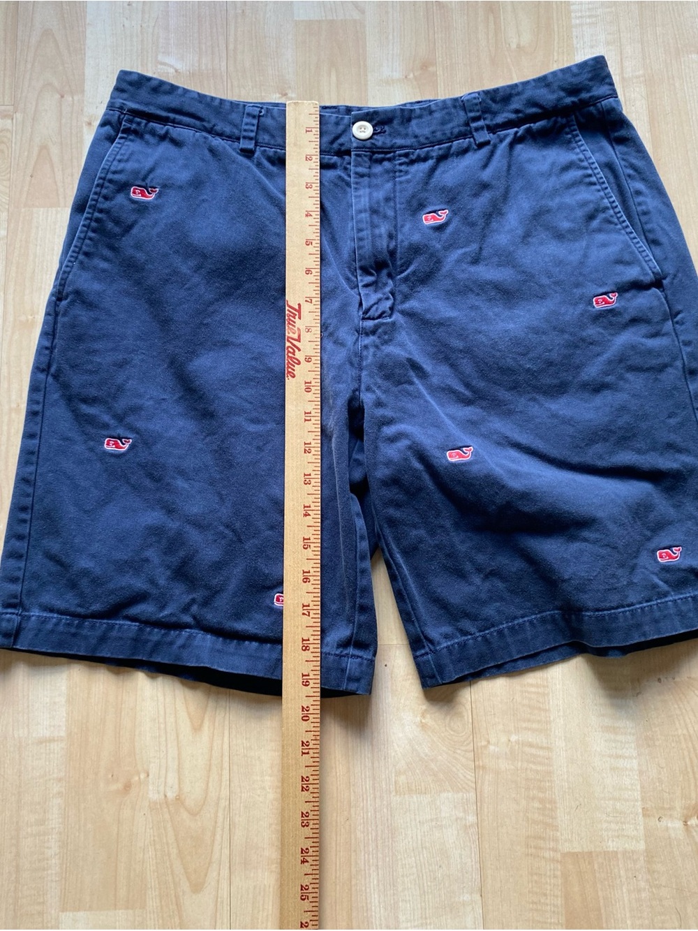 Vineyard Vines Whale Print Men's Size 36 Casual Shorts - Picture 6 of 6